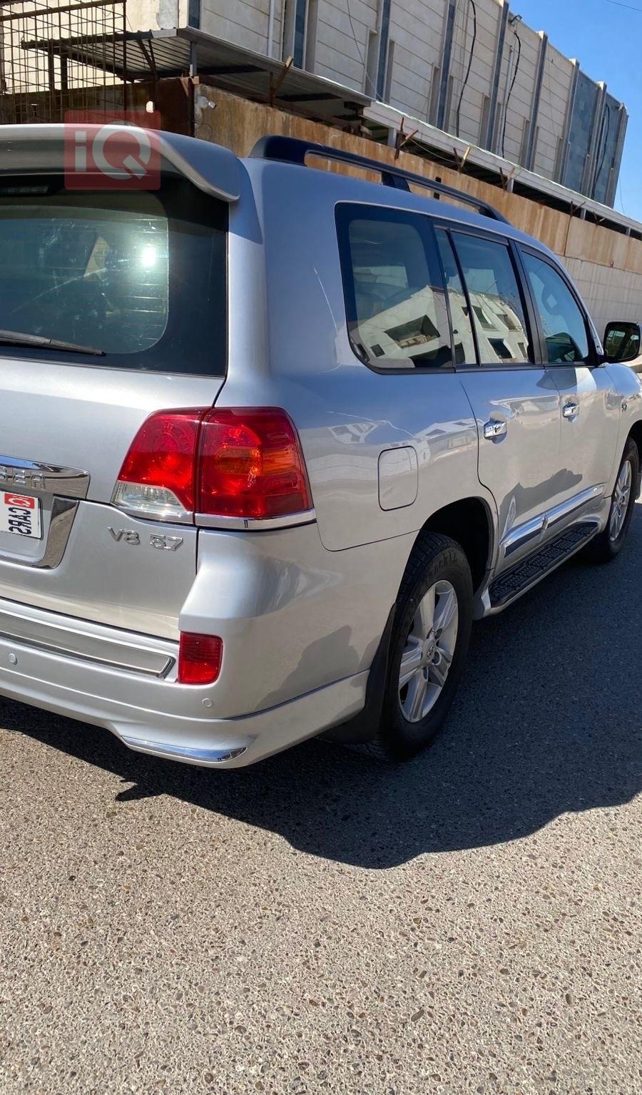 تويوتا لاندكروزر